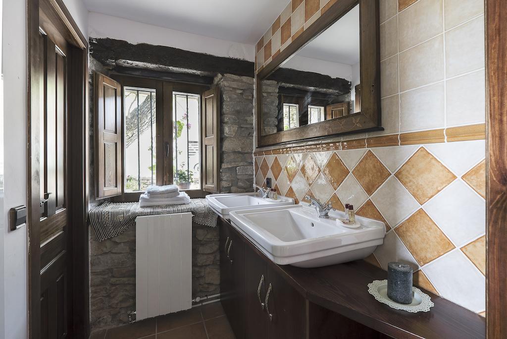 La Borda De Pastores Sabiñánigo Chambre photo